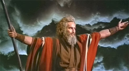 Charlton Heston plays moses in "the Ten Commandements" Charlton Heston plays moses in "the Ten Commandements"