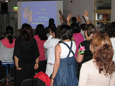 Iranian Christians Worshipping Iranian Christians Worshipping